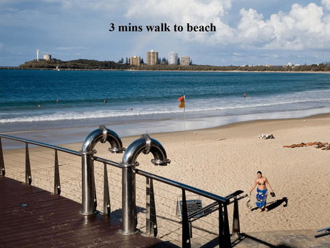 Beachside 2 - 3 BDRM Budget Apt Close To Beach - Accommodation Newcastle 1