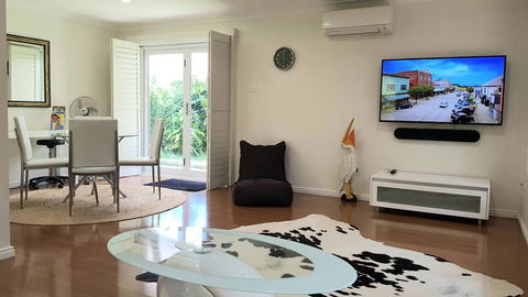 Beachside Villa Ettalong Beach - Accommodation Newcastle 1