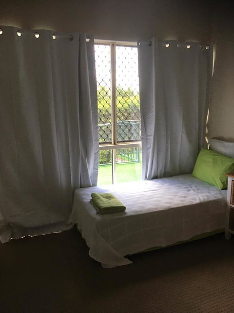 Bed And Breakfast With Airport Transfers And Rental Car - Accommodation Newcastle 3