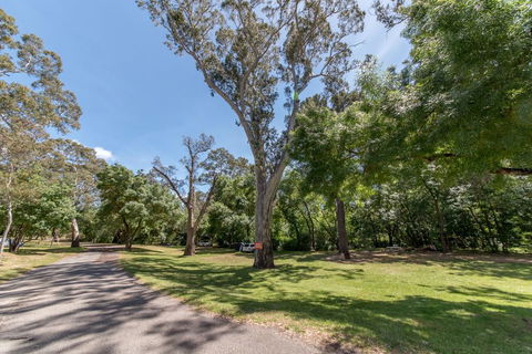 Belair National Park Holiday Park - Accommodation Newcastle 2