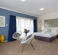 Bella Vista Townhouse with Views - Accommodation Newcastle