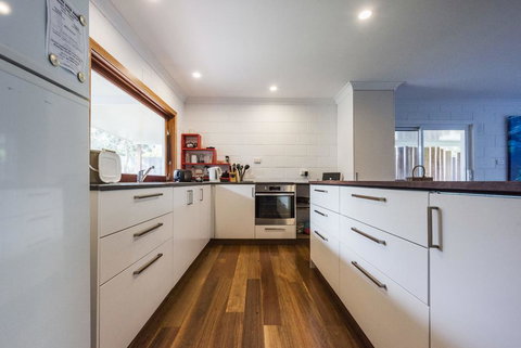 BellaLuka - Accommodation Newcastle 3