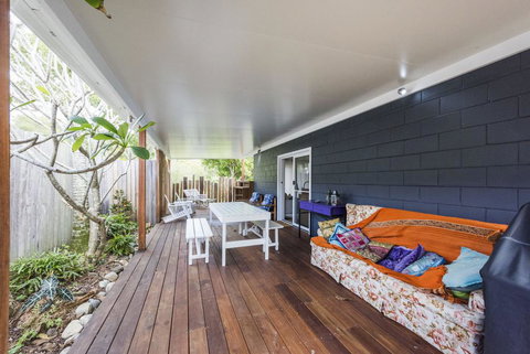 BellaLuka - Accommodation Newcastle 0