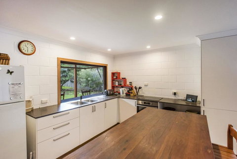 BellaLuka - Accommodation Newcastle 2