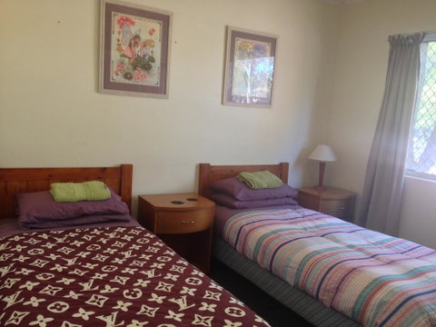 Bellevue Family Comforts, Amenities - Accommodation Newcastle 1