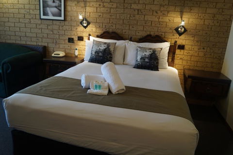 Belltower Motor Inn - Accommodation Newcastle 2