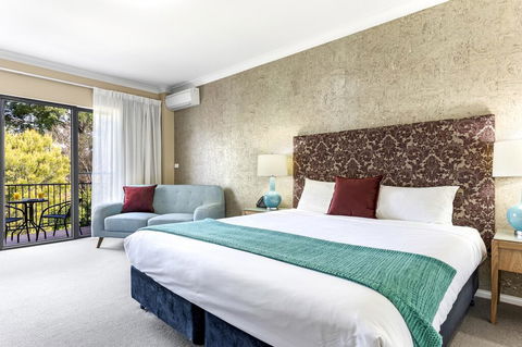Berry Village Boutique Motel - Accommodation Newcastle 0