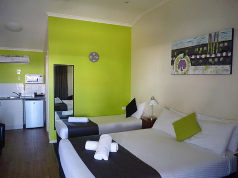 Best Western Caboolture Central Motor Inn - Accommodation Newcastle 2