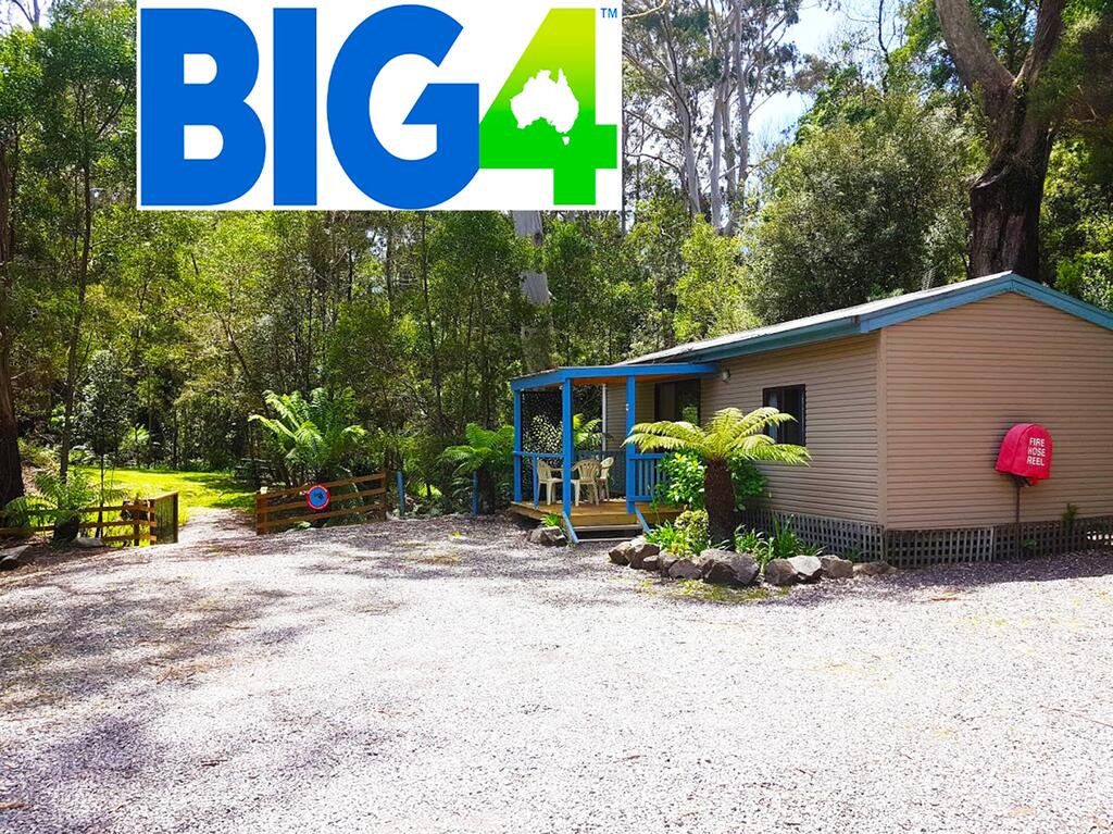 Strahan TAS Accommodation Newcastle