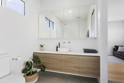 Birdrock Beach Bed And Breakfast - Accommodation Newcastle 3