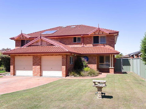 Blue Bay, 83a Rocky Point Road - Foxtel & Air Conditioning Downstairs - Accommodation Newcastle 0