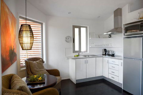 Blue Cliffs Retreat - Accommodation Newcastle 2