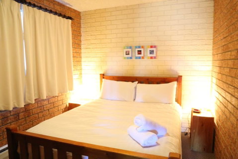 Blue Gums 1 - Accommodation Newcastle 2