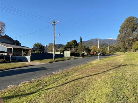 Blue Manor On Fairway - Accommodation Newcastle 1