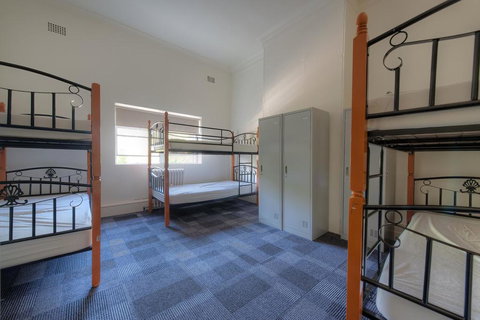Blue Mountains Backpacker Hostel - Accommodation Newcastle 1