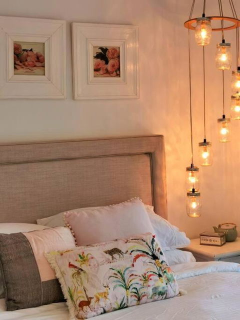 The Tree House - Accommodation Newcastle 3