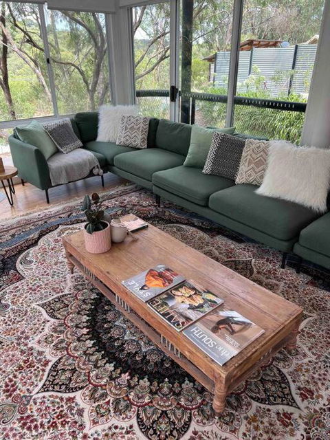 The Treehouse - Accommodation Newcastle 1