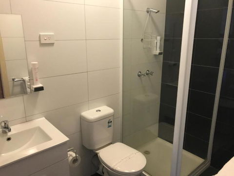 The Wharf Hotel - Accommodation Newcastle 0