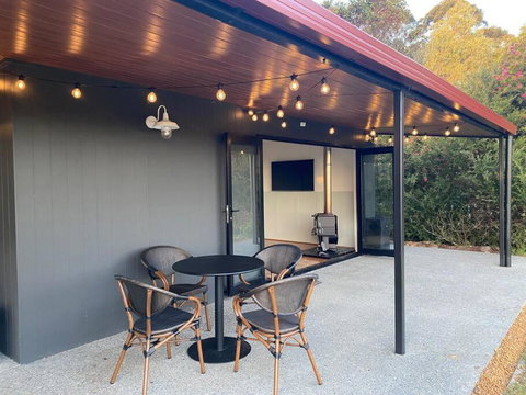 The Zen Den - Accommodation Newcastle 0