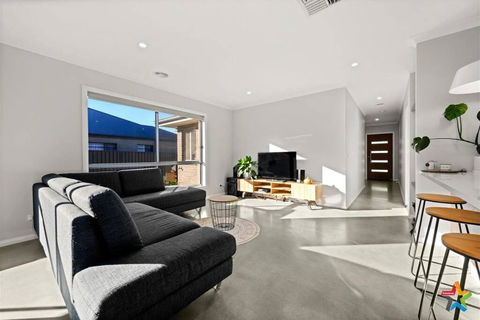 Wodonga Riverside Stay - Accommodation Newcastle 0