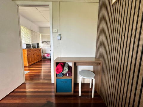 Zen Escape Guest House- Hidden Little Gem, Funky Corner, Boutique Granny Flat - Accommodation Newcastle 1