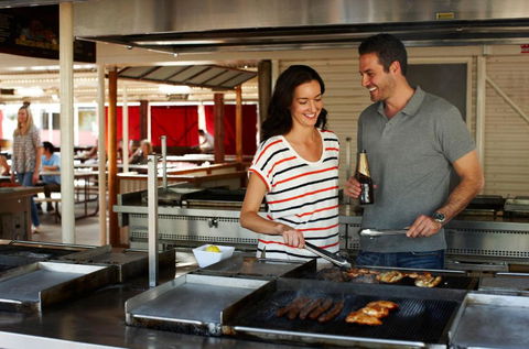 Outback Hotel - Accommodation Newcastle 3
