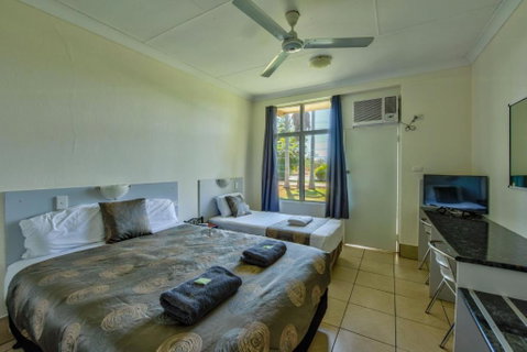 Riverview Tourist Village - Accommodation Newcastle 2