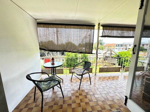 Zen Escape Guest House- Romantic Escape, Cozy Delight, Oasis Suite - Accommodation Newcastle 3