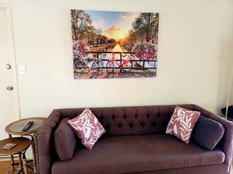 Tingalpa Townhouse Treat - Accommodation Newcastle 2