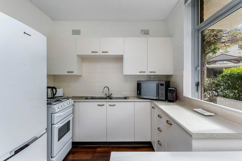 YNG03 - Cremorne - Young Street - Accommodation Newcastle 2