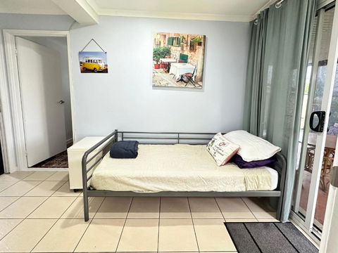Zen Escape Guest House- Zen Garden Tiny Home, Nooky Studio - Accommodation Newcastle 3