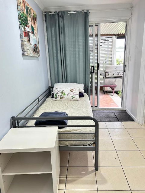 Zen Escape Guest House- Zen Garden Tiny Home, Nooky Studio - Accommodation Newcastle 1