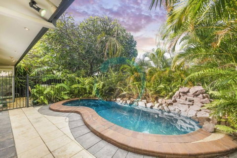 ZEN TREETOPS - Boutique 2-BR Apt W/ Private Pool - Accommodation Newcastle 0