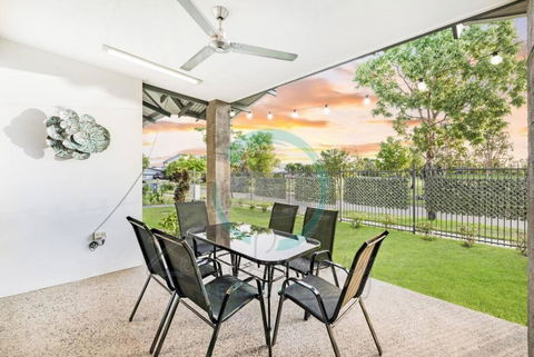 Zenhouse: Stylish Muirhead Home Near Park/Hospital - Accommodation Newcastle 1
