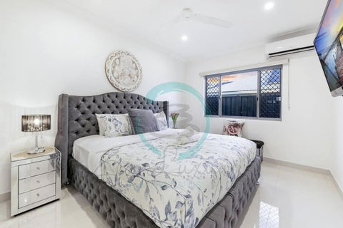 Zenhouse: Stylish Muirhead Home Near Park/Hospital - Accommodation Newcastle 3