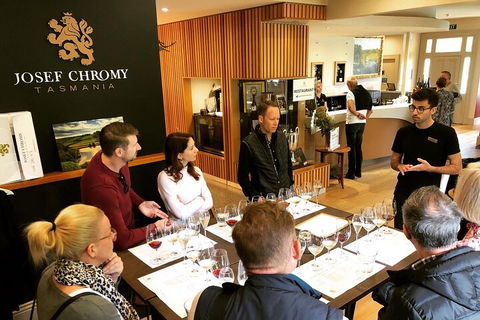 Tamar Valley Wine And Gin Tour With Lunch - Accommodation Newcastle 0