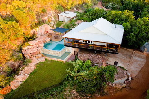 Wet Season Incredible Islands Tour - Horizontal Falls & Cygnet Bay Pearl Farm - Accommodation Newcastle 5
