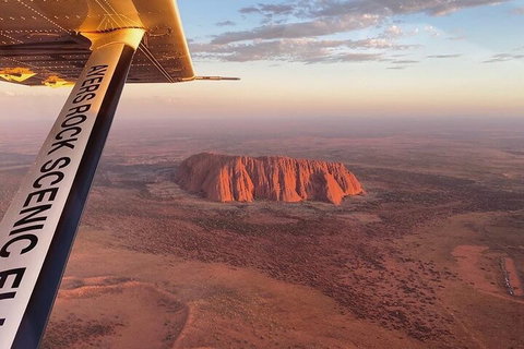 Scenic Flight: Uluru & Kata Tjuta - Accommodation Newcastle 1