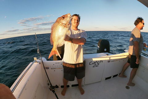 3/4 Day 7 Hour Offshore Fishing Charter - Accommodation Newcastle 3