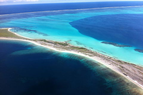Abrolhos Islands Fixed-Wing Scenic Flight - Accommodation Newcastle 1