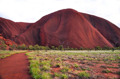 Ayers Rock Combo: Uluru Base And Sunset Plus Uluru Sunrise And Kata Tjuta With An Optional BBQ Dinner Or Kings Canyon Day Trip - Accommodation Newcastle 5