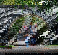 Private Royal Tasmanian Botanical Gardens Walking Tour - Accommodation Newcastle