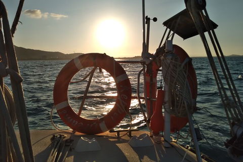 Townsville Small Group Early Morning Sailing Cruise Boat Tour Charter Hire - Accommodation Newcastle 0