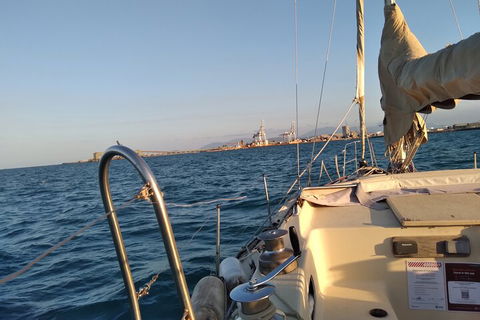 Townsville Small Group Early Morning Sailing Cruise Boat Tour Charter Hire - Accommodation Newcastle 2