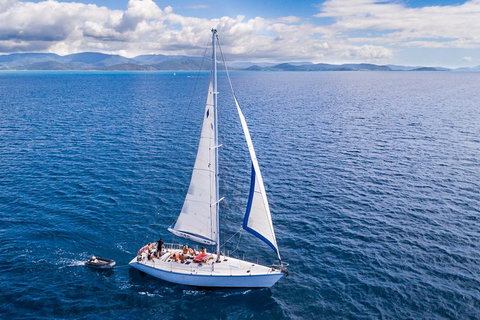 2 Night Small Group Whitsundays Sailing Adventure Aboard Mandrake - Accommodation Newcastle 3