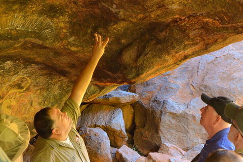Uluru Small Group Tour Including Sunset - Accommodation Newcastle 1