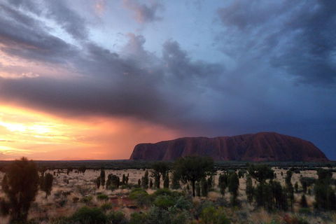 Uluru Small Group Tour Including Sunset - Accommodation Newcastle 4