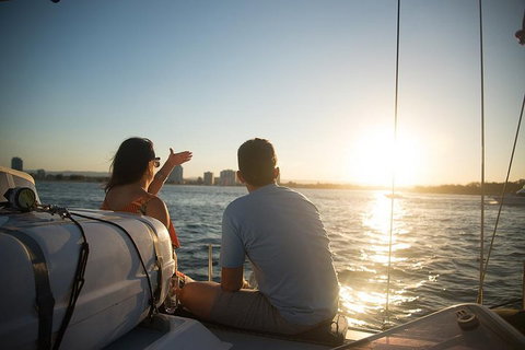 Gold Coast Sunset Cruise With Sparkling Wine & Nibbles Platter - Accommodation Newcastle 2