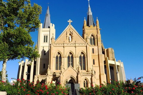 Perth Scavenger Hunt: Perched On A Swan - Accommodation Newcastle 1