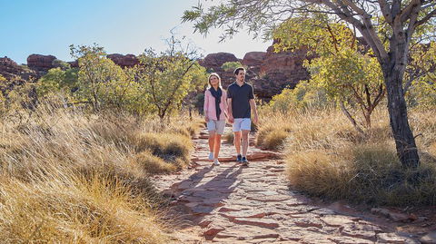 Kings Canyon Guided Rim Walk - Accommodation Newcastle 4
